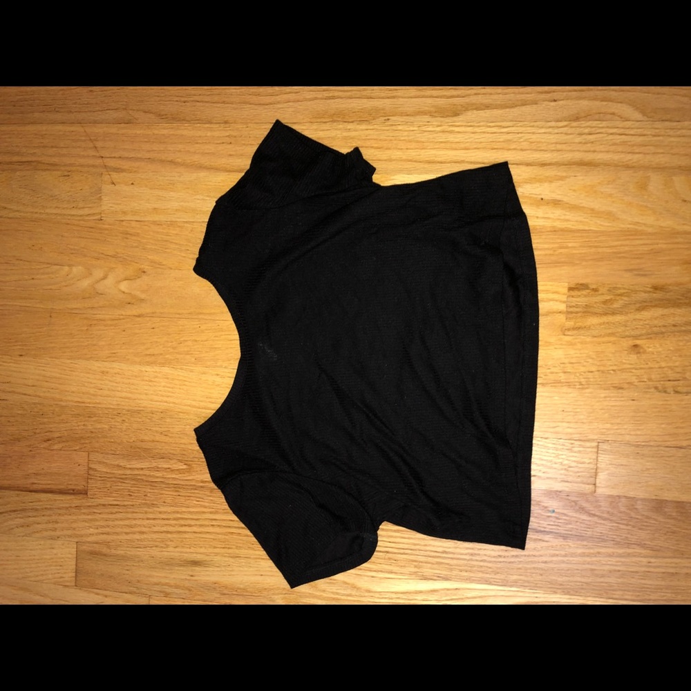 Black crop top